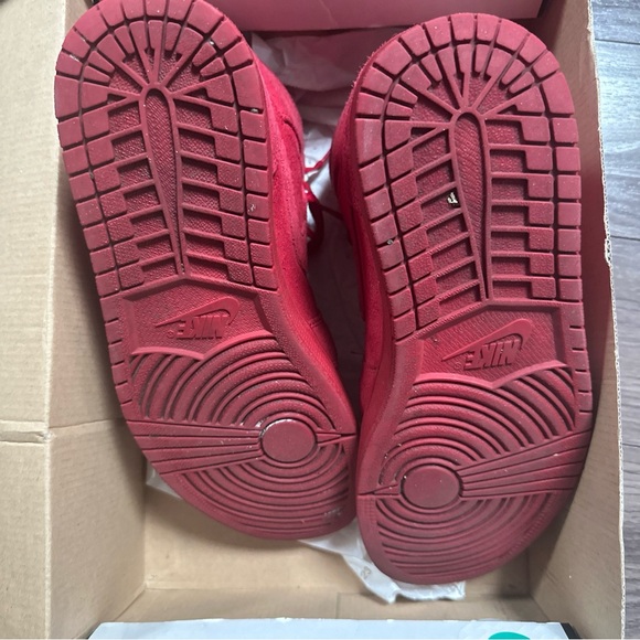 Jordan 1 retro Red Suede - Picture 5 of 5